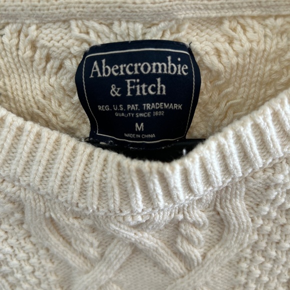 Abercrombie & Fitch Women's Ivory Cable Knit Sweater - Picture 3 of 5